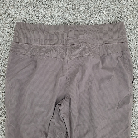 Lululemon Studio Crop II Unlined - Picture 5 of 7